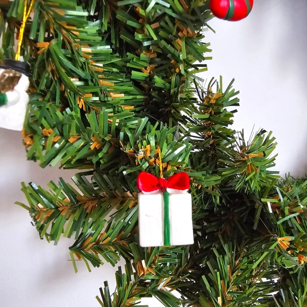 Vintage Mini Holiday Wreath
